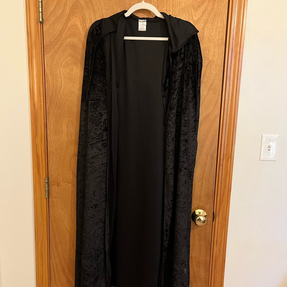 Spirit Black Hooded Cape- Unisex